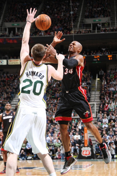 同时保持防 同时保持防