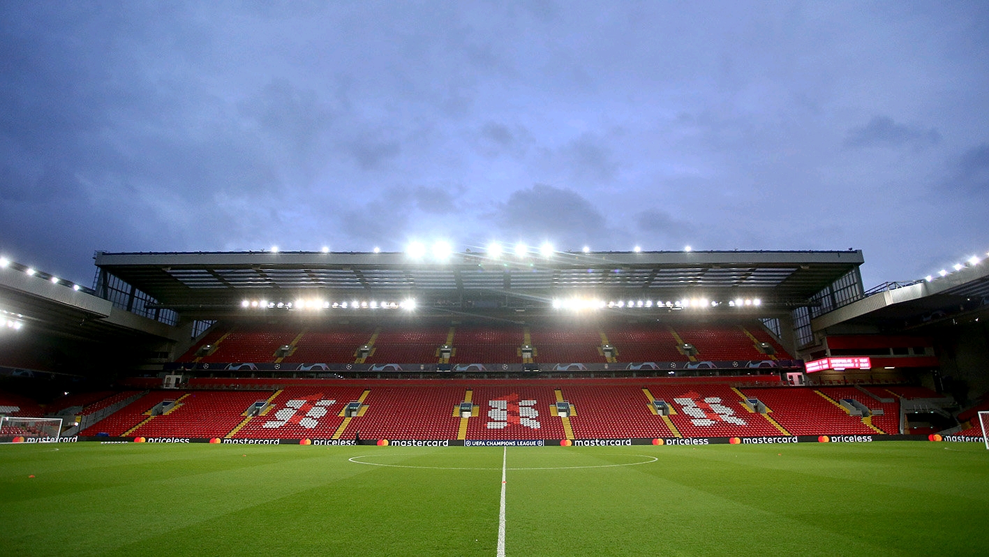 她以沉稳的 她以沉稳的